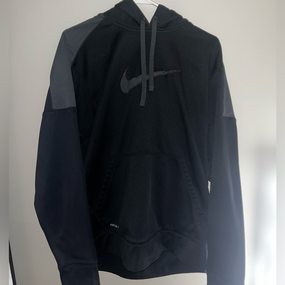 Nike Patched Logo/Shoulder Pullover Hoodie